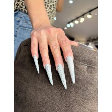 Коррекция нарощенных ногтей